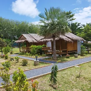 https://palm-garden-bungalows.koh-lantahotels.net