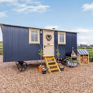 https://the-lambing-shed.yorkshirehotels.net